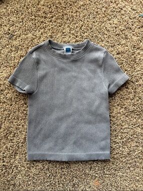 Old Navy Gray Ribbed Crop Tee